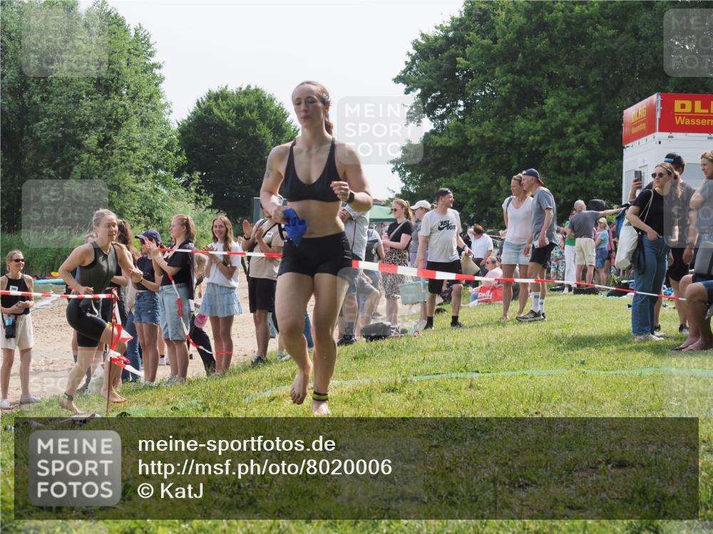 15.06.2025 - 27. Vierlanden-Triathlon KatJ http://msf.ph/oto/8020006 15.06.2025 10:19:48 Schwimmen 503, 539, 578, 603 meine-sportfotos.de
