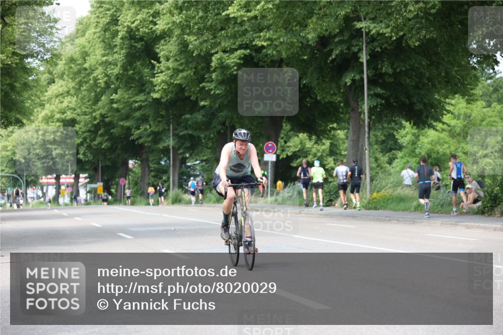 15.06.2025 - 7 Türme Triathlon Yannick Fuchs http://msf.ph/oto/8020029 15.06.2025 13:32:07 Radfahren 579, 1132, 1169 meine-sportfotos.de