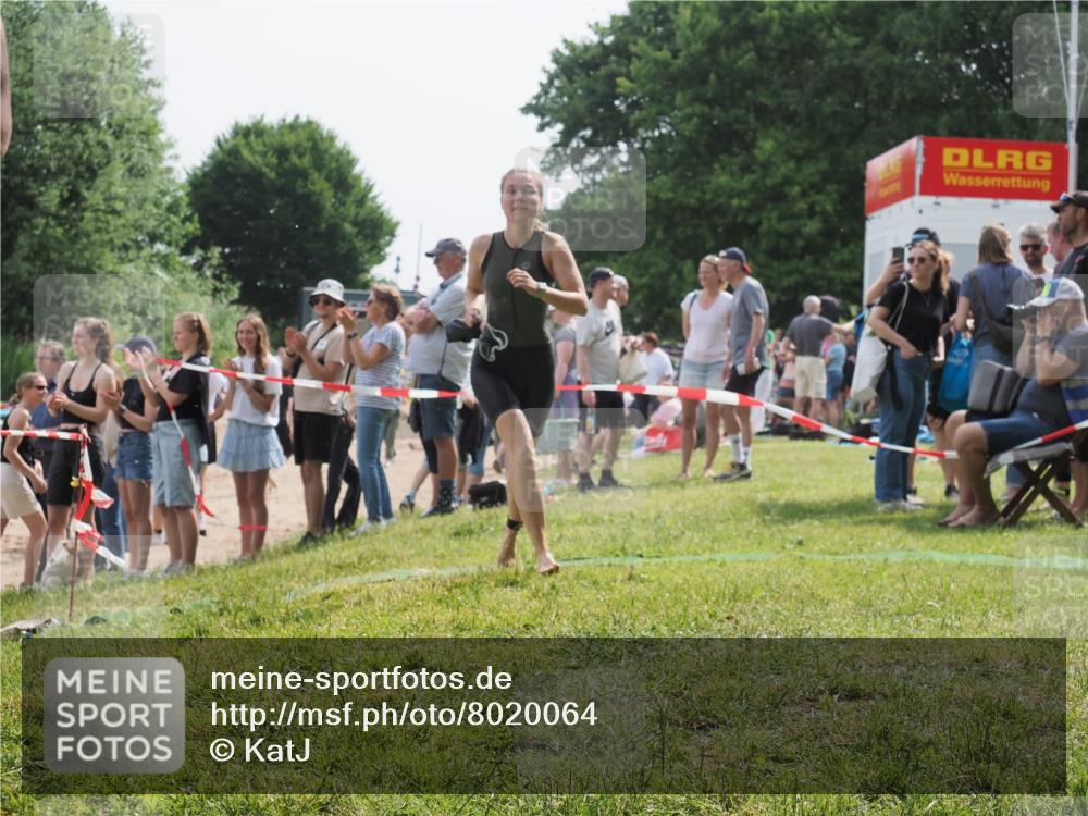 15.06.2025 - 27. Vierlanden-Triathlon KatJ http://msf.ph/oto/8020064 15.06.2025 10:19:50 Schwimmen 500, 503, 539, 569, 578, 603 meine-sportfotos.de