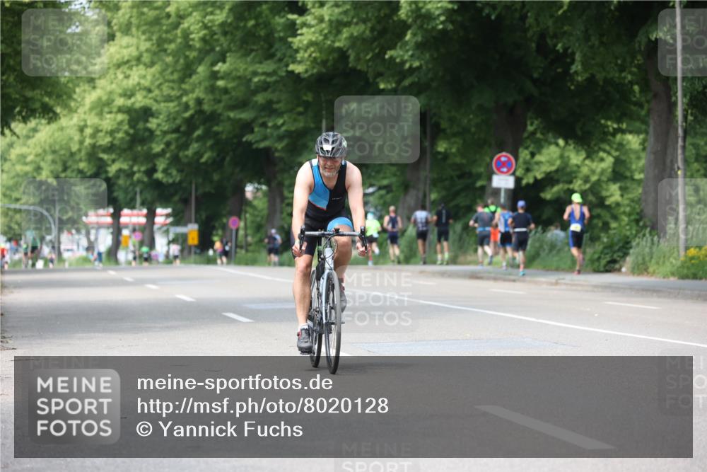15.06.2025 - 7 Türme Triathlon Yannick Fuchs http://msf.ph/oto/8020128 15.06.2025 13:32:17 Radfahren  meine-sportfotos.de