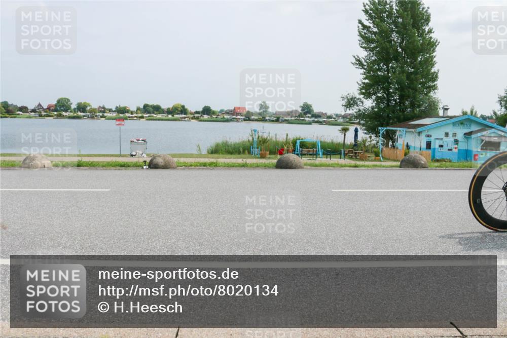 21.06.2025 - 27. Vierlanden-Triathlon H.Heesch http://msf.ph/oto/8020134 15.06.2025 12:04:03 Radfahren 735, 764, 775, 798, 858, 956 meine-sportfotos.de