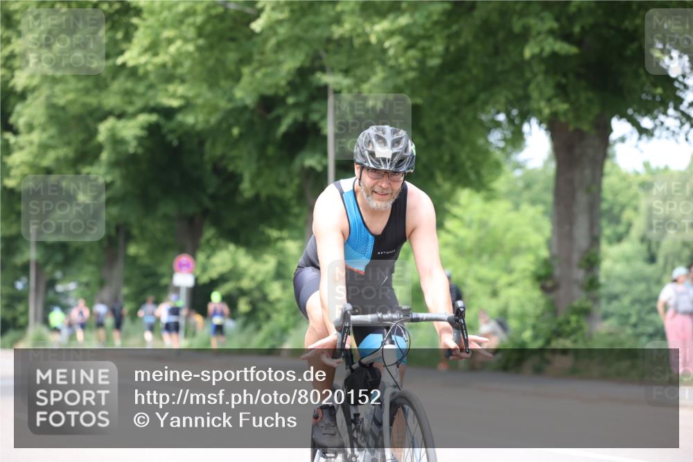 15.06.2025 - 7 Türme Triathlon Yannick Fuchs http://msf.ph/oto/8020152 15.06.2025 13:32:18 Radfahren  meine-sportfotos.de