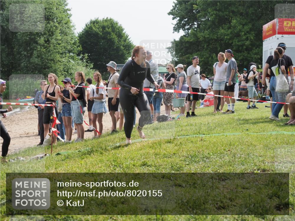 15.06.2025 - 27. Vierlanden-Triathlon KatJ http://msf.ph/oto/8020155 15.06.2025 10:19:54 Schwimmen 500, 503, 539, 569, 578 meine-sportfotos.de