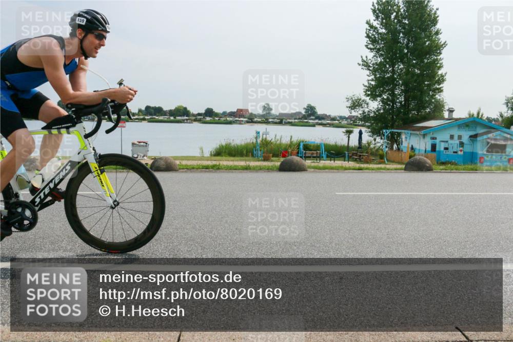 15.06.2025 - 27. Vierlanden-Triathlon H.Heesch http://msf.ph/oto/8020169 15.06.2025 10:25:44 Radfahren 69, 85, 159, 487 meine-sportfotos.de