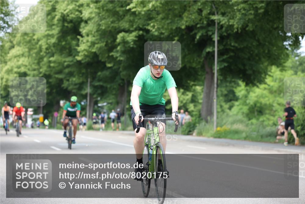 15.06.2025 - 7 Türme Triathlon Yannick Fuchs http://msf.ph/oto/8020175 15.06.2025 13:32:31 Radfahren 367, 515, 727 meine-sportfotos.de