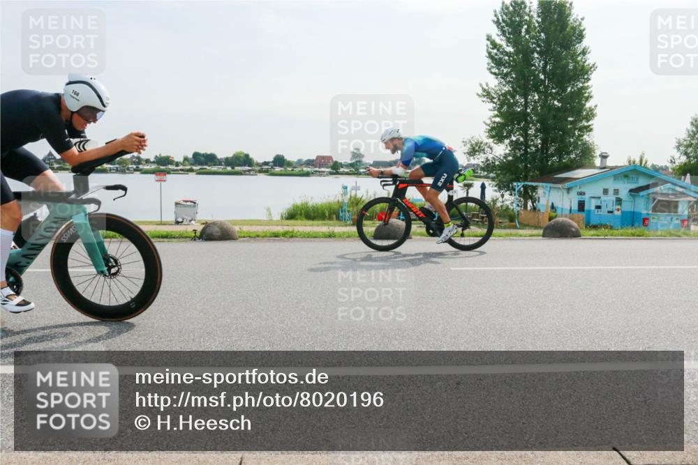 15.06.2025 - 27. Vierlanden-Triathlon H.Heesch http://msf.ph/oto/8020196 15.06.2025 09:44:17 Radfahren 41, 113, 168 meine-sportfotos.de