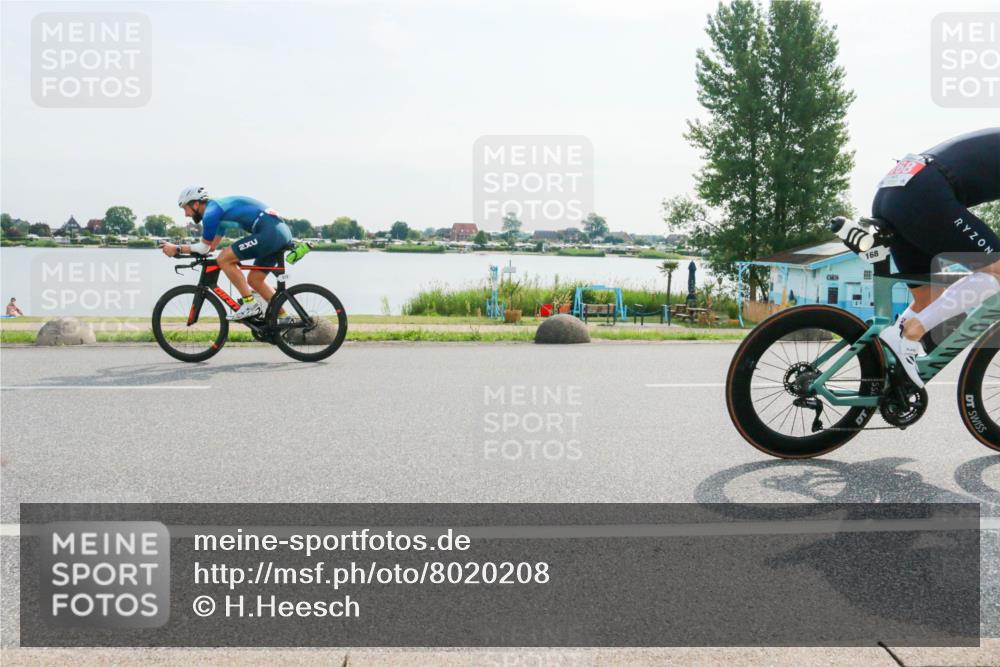 15.06.2025 - 27. Vierlanden-Triathlon H.Heesch http://msf.ph/oto/8020208 15.06.2025 09:44:18 Radfahren 41, 113, 168 meine-sportfotos.de