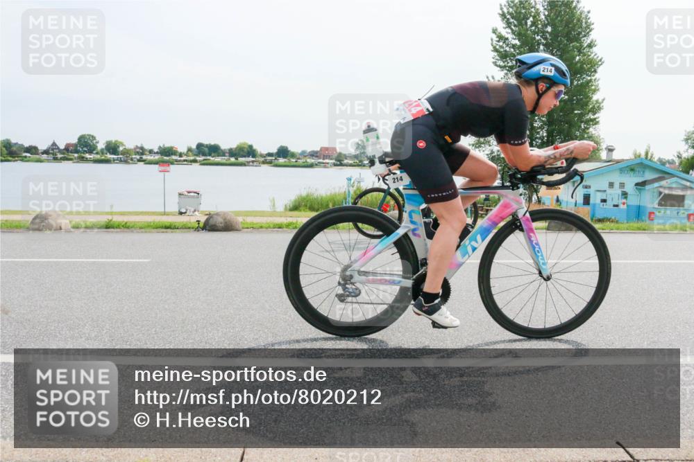 15.06.2025 - 27. Vierlanden-Triathlon H.Heesch http://msf.ph/oto/8020212 15.06.2025 10:25:50 Radfahren 214, 477, 582, 604, 621, 626, 634 meine-sportfotos.de