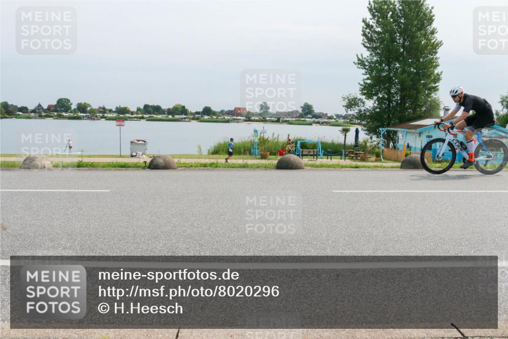 15.06.2025 - 27. Vierlanden-Triathlon H.Heesch http://msf.ph/oto/8020296 15.06.2025 11:16:24 Radfahren 603, 717, 794 meine-sportfotos.de