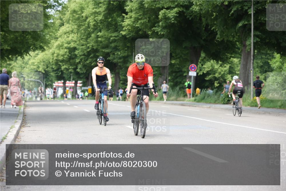 15.06.2025 - 7 Türme Triathlon Yannick Fuchs http://msf.ph/oto/8020300 15.06.2025 13:32:34 Radfahren 367, 515, 727 meine-sportfotos.de