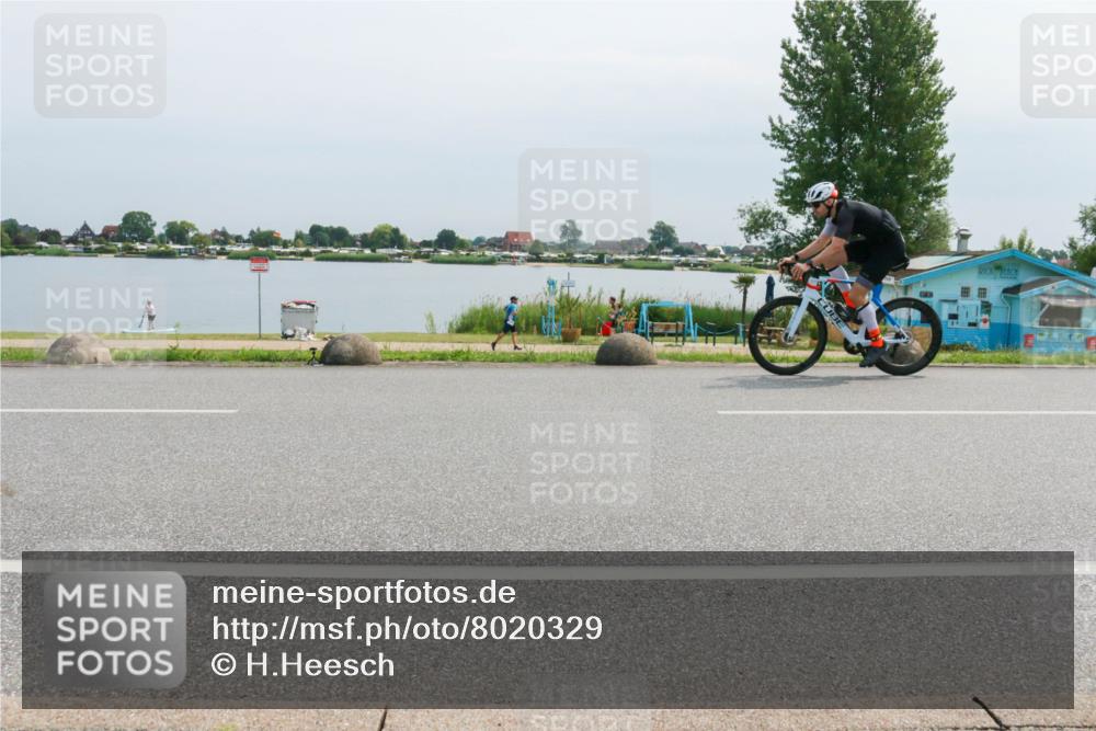 21.06.2025 - 27. Vierlanden-Triathlon H.Heesch http://msf.ph/oto/8020329 15.06.2025 11:16:24 Radfahren 603, 717, 794 meine-sportfotos.de