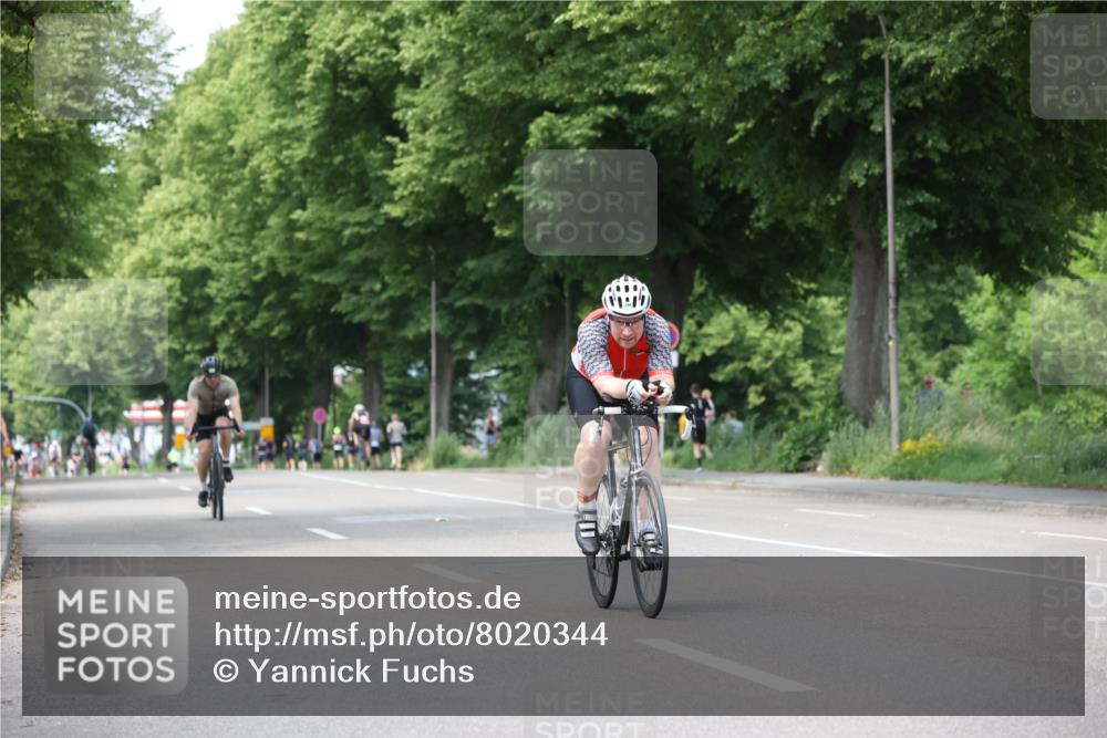 15.06.2025 - 7 Türme Triathlon Yannick Fuchs http://msf.ph/oto/8020344 15.06.2025 13:32:42 Radfahren 585, 644, 1066 meine-sportfotos.de
