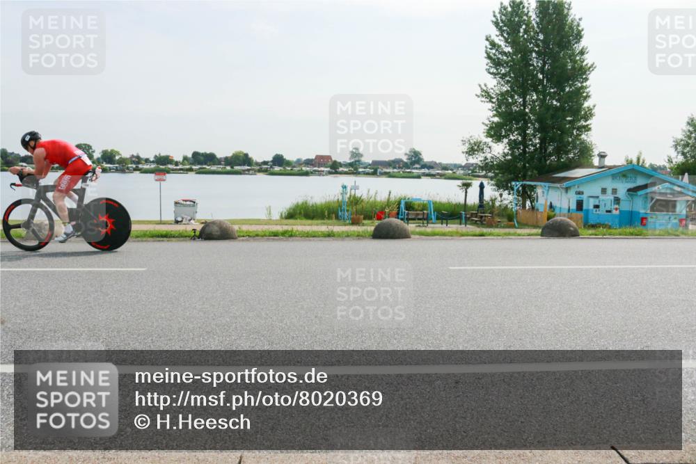 15.06.2025 - 27. Vierlanden-Triathlon H.Heesch http://msf.ph/oto/8020369 15.06.2025 09:45:55 Radfahren 19, 78, 108, 223 meine-sportfotos.de