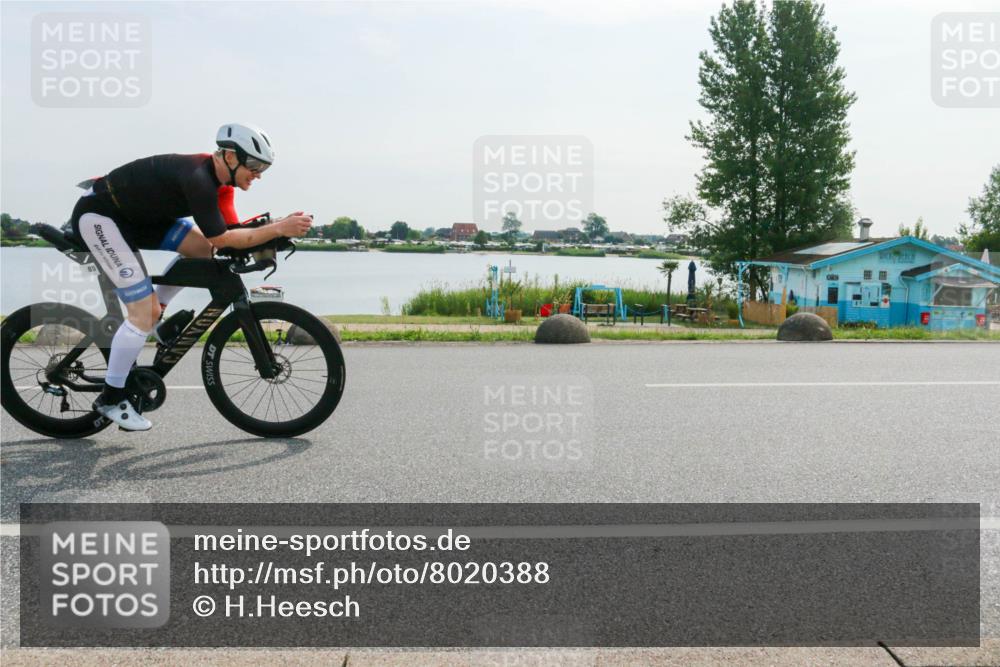 15.06.2025 - 27. Vierlanden-Triathlon H.Heesch http://msf.ph/oto/8020388 15.06.2025 09:46:11 Radfahren 85 meine-sportfotos.de