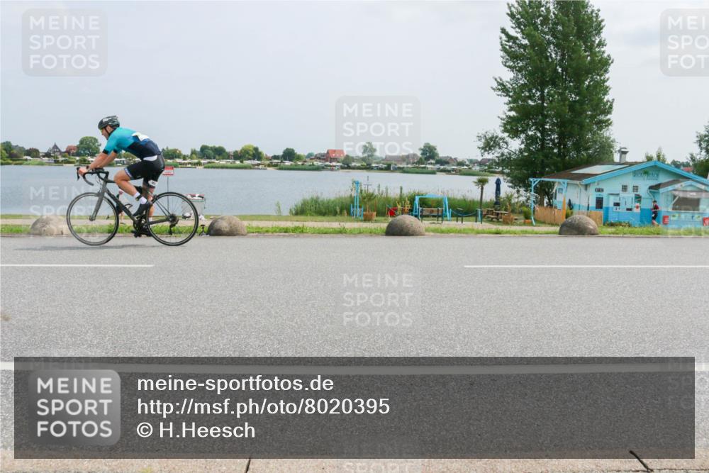 21.06.2025 - 27. Vierlanden-Triathlon H.Heesch http://msf.ph/oto/8020395 15.06.2025 12:04:06 Radfahren 653, 735, 764, 775, 858, 956 meine-sportfotos.de