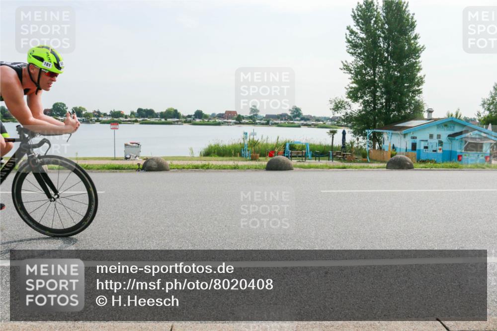 15.06.2025 - 27. Vierlanden-Triathlon H.Heesch http://msf.ph/oto/8020408 15.06.2025 09:46:21 Radfahren 14, 51, 69, 181, 226 meine-sportfotos.de