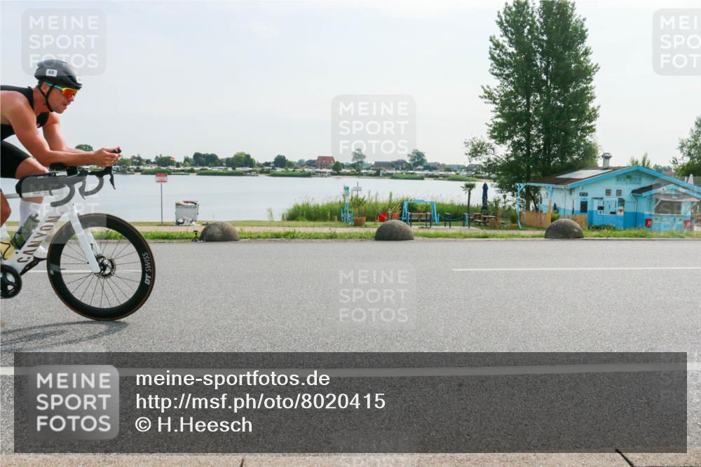 15.06.2025 - 27. Vierlanden-Triathlon H.Heesch http://msf.ph/oto/8020415 15.06.2025 09:46:22 Radfahren 14, 51, 69, 181, 226 meine-sportfotos.de