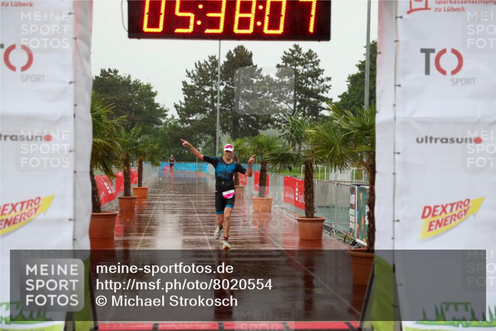 15.06.2025 - 7 Türme Triathlon Michael Strokosch http://msf.ph/oto/8020554 15.06.2025 15:38:07 Ziel 218 meine-sportfotos.de