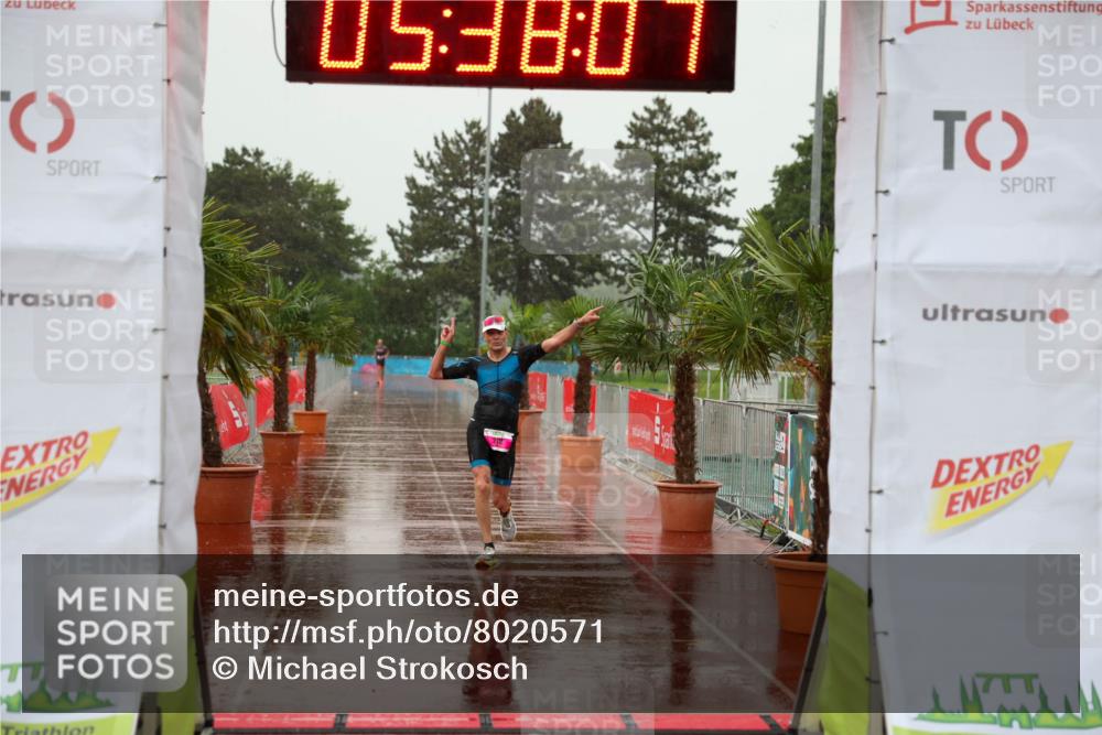 15.06.2025 - 7 Türme Triathlon Michael Strokosch http://msf.ph/oto/8020571 15.06.2025 15:38:07 Ziel 218 meine-sportfotos.de