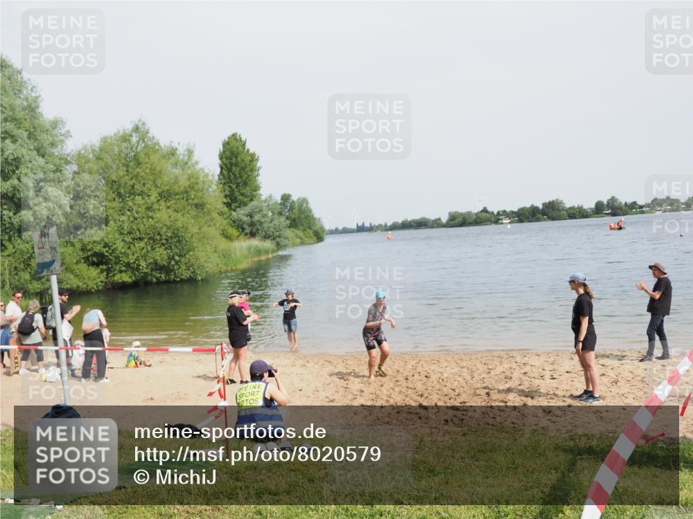 21.06.2025 - 27. Vierlanden-Triathlon MichiJ http://msf.ph/oto/8020579 15.06.2026 10:23:13 Schwimmen 531 meine-sportfotos.de