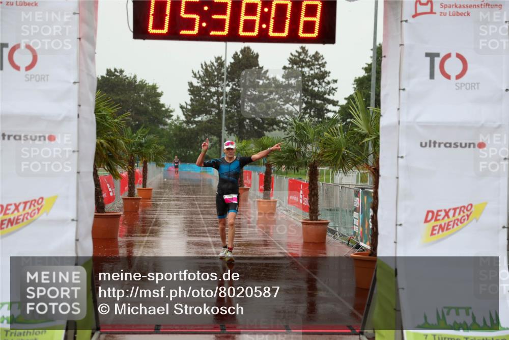 15.06.2025 - 7 Türme Triathlon Michael Strokosch http://msf.ph/oto/8020587 15.06.2025 15:38:07 Ziel 218 meine-sportfotos.de