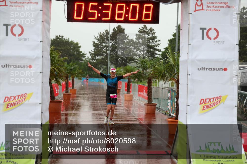 15.06.2025 - 7 Türme Triathlon Michael Strokosch http://msf.ph/oto/8020598 15.06.2025 15:38:08 Ziel 218 meine-sportfotos.de