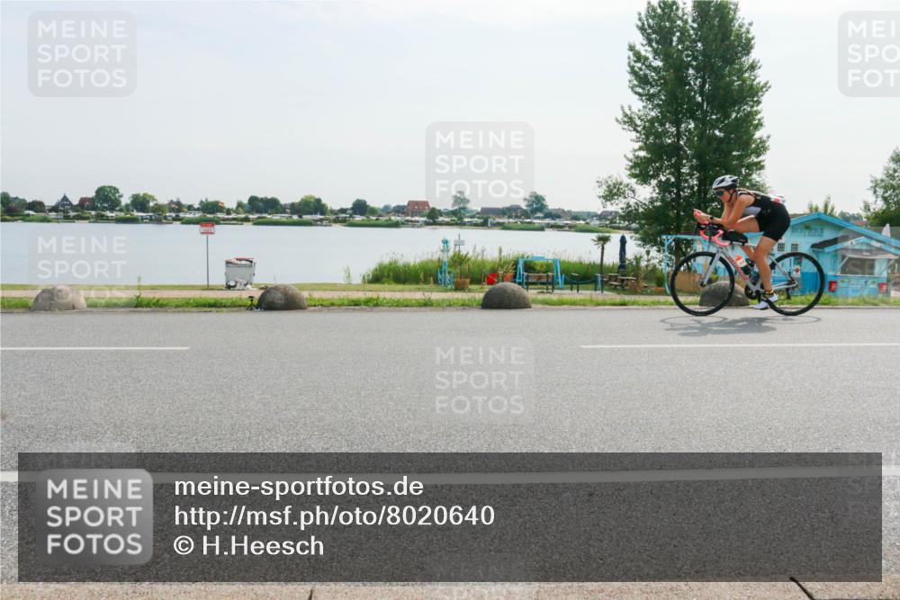 15.06.2025 - 27. Vierlanden-Triathlon H.Heesch http://msf.ph/oto/8020640 15.06.2025 09:48:20 Radfahren 64, 206 meine-sportfotos.de