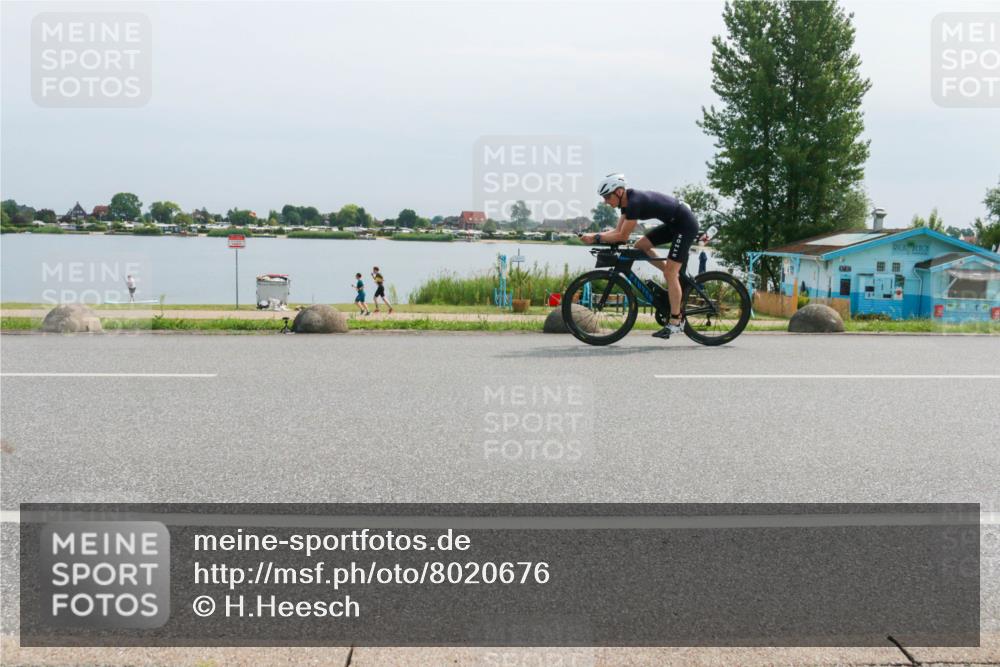 15.06.2025 - 27. Vierlanden-Triathlon H.Heesch http://msf.ph/oto/8020676 15.06.2025 11:16:27 Radfahren 45, 603, 717, 794, 805 meine-sportfotos.de