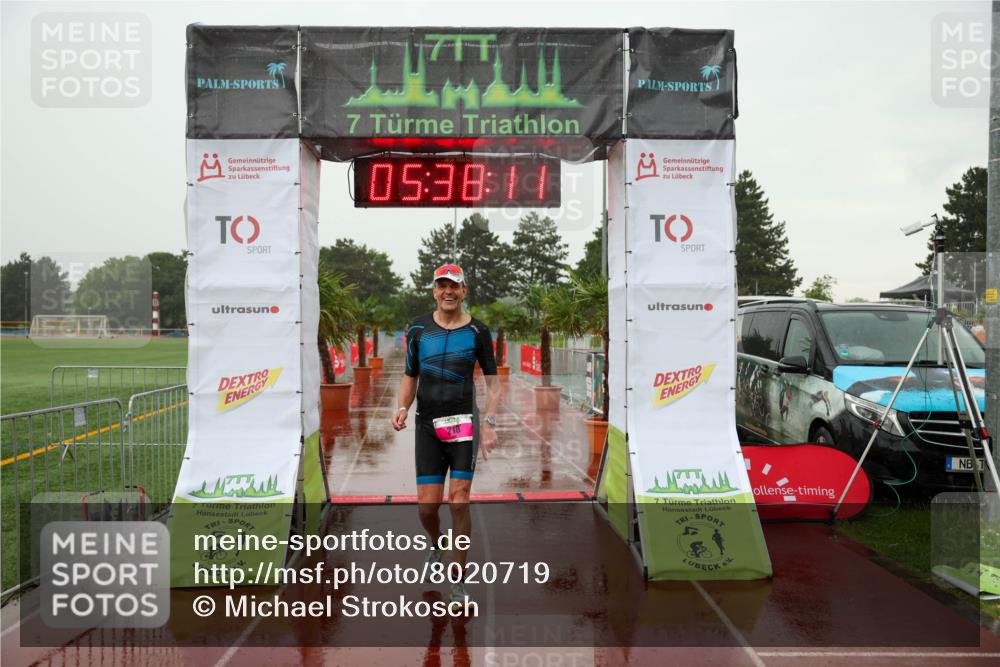 15.06.2025 - 7 Türme Triathlon Michael Strokosch http://msf.ph/oto/8020719 15.06.2025 15:38:11 Ziel 218 meine-sportfotos.de