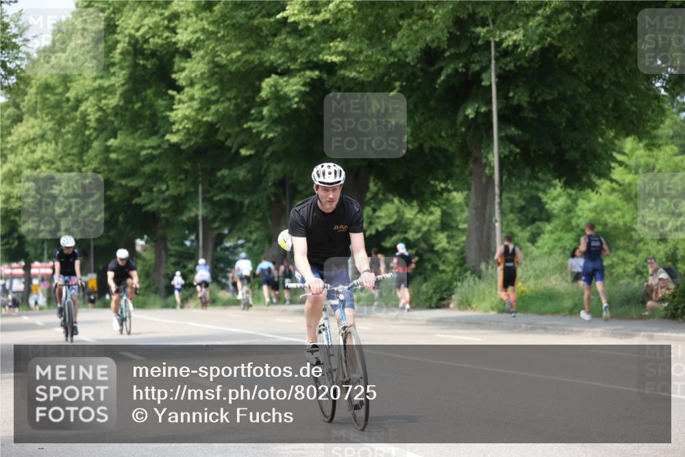 15.06.2025 - 7 Türme Triathlon Yannick Fuchs http://msf.ph/oto/8020725 15.06.2025 13:33:06 Radfahren 252, 717, 736, 739, 927, 1152 meine-sportfotos.de