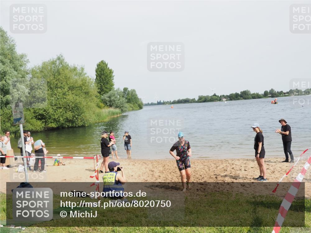 21.06.2025 - 27. Vierlanden-Triathlon MichiJ http://msf.ph/oto/8020750 15.06.2026 10:23:16 Schwimmen 531 meine-sportfotos.de