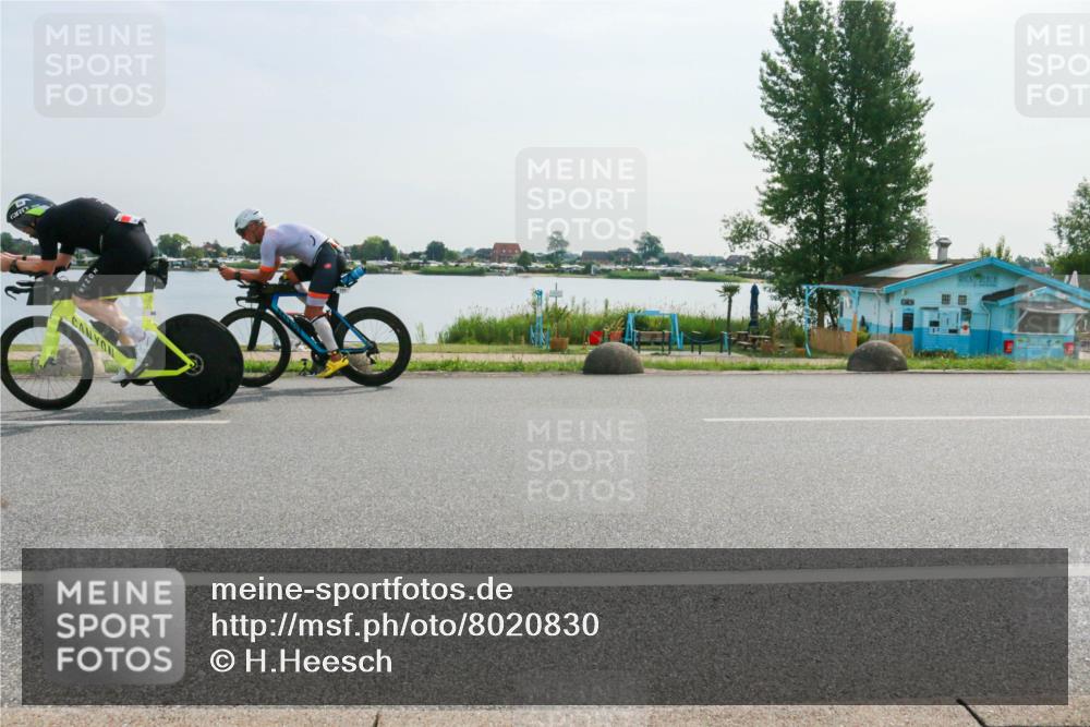 15.06.2025 - 27. Vierlanden-Triathlon H.Heesch http://msf.ph/oto/8020830 15.06.2025 09:50:21 Radfahren 86, 171 meine-sportfotos.de