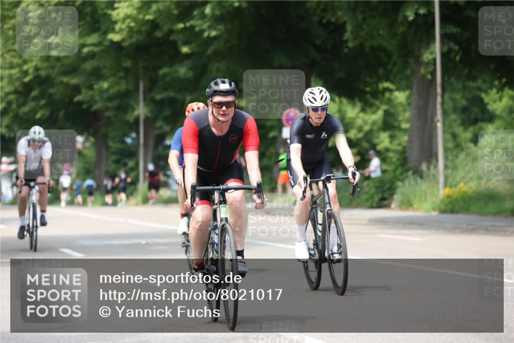 15.06.2025 - 7 Türme Triathlon Yannick Fuchs http://msf.ph/oto/8021017 15.06.2025 13:33:18 Radfahren 192, 378, 895, 989, 1136, 1144 meine-sportfotos.de
