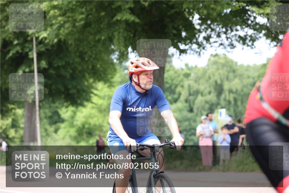 15.06.2025 - 7 Türme Triathlon Yannick Fuchs http://msf.ph/oto/8021055 15.06.2025 13:33:20 Radfahren 192, 378, 774, 775, 895, 956, 1136, 1144 meine-sportfotos.de