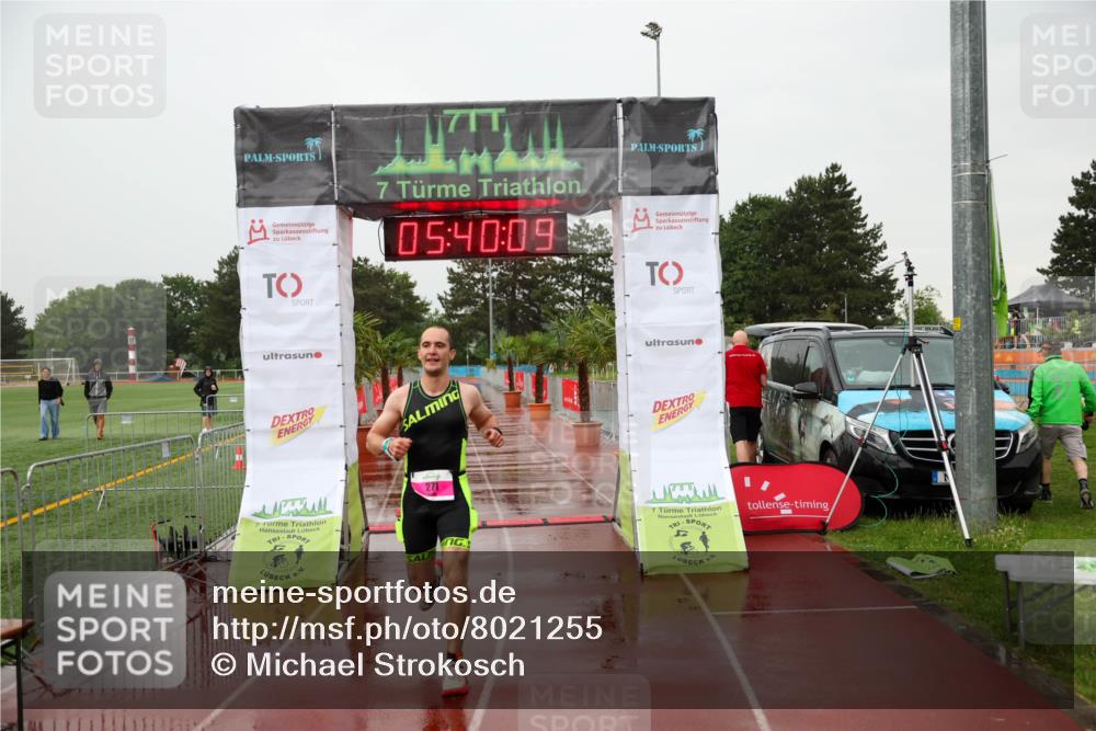 15.06.2025 - 7 Türme Triathlon Michael Strokosch http://msf.ph/oto/8021255 15.06.2025 15:40:09 Ziel 271 meine-sportfotos.de