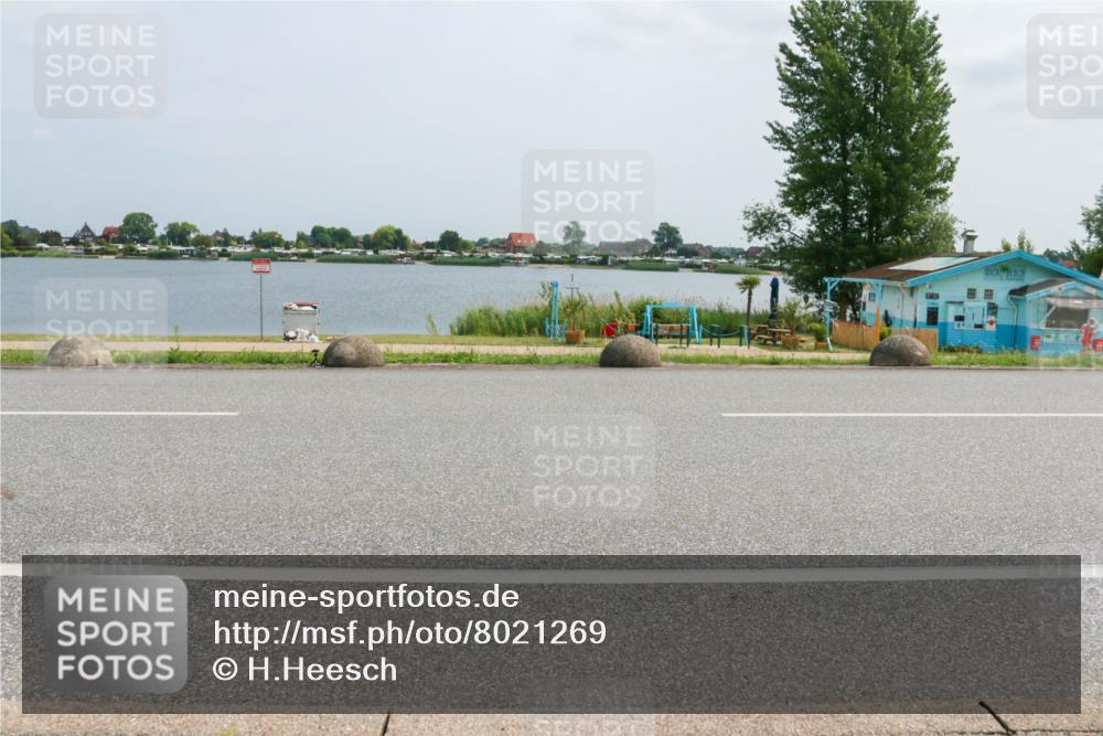 21.06.2025 - 27. Vierlanden-Triathlon H.Heesch http://msf.ph/oto/8021269 15.06.2025 12:04:50 Radfahren 252, 913 meine-sportfotos.de