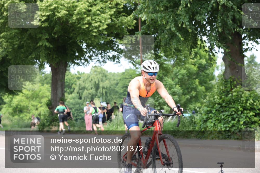 15.06.2025 - 7 Türme Triathlon Yannick Fuchs http://msf.ph/oto/8021372 15.06.2025 13:33:27 Radfahren 534, 774, 775, 797, 956, 1144 meine-sportfotos.de