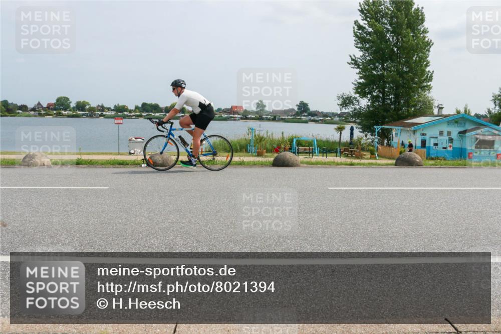21.06.2025 - 27. Vierlanden-Triathlon H.Heesch http://msf.ph/oto/8021394 15.06.2025 12:04:56 Radfahren 673, 699 meine-sportfotos.de