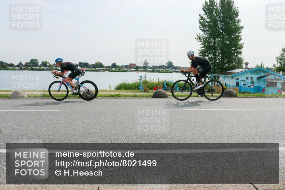 15.06.2025 - 27. Vierlanden-Triathlon H.Heesch http://msf.ph/oto/8021499 15.06.2025 09:52:20 Radfahren 51, 214, 226, 231, 251 meine-sportfotos.de