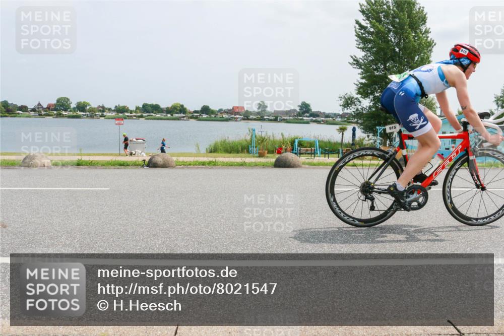 21.06.2025 - 27. Vierlanden-Triathlon H.Heesch http://msf.ph/oto/8021547 15.06.2025 12:05:05 Radfahren 915 meine-sportfotos.de