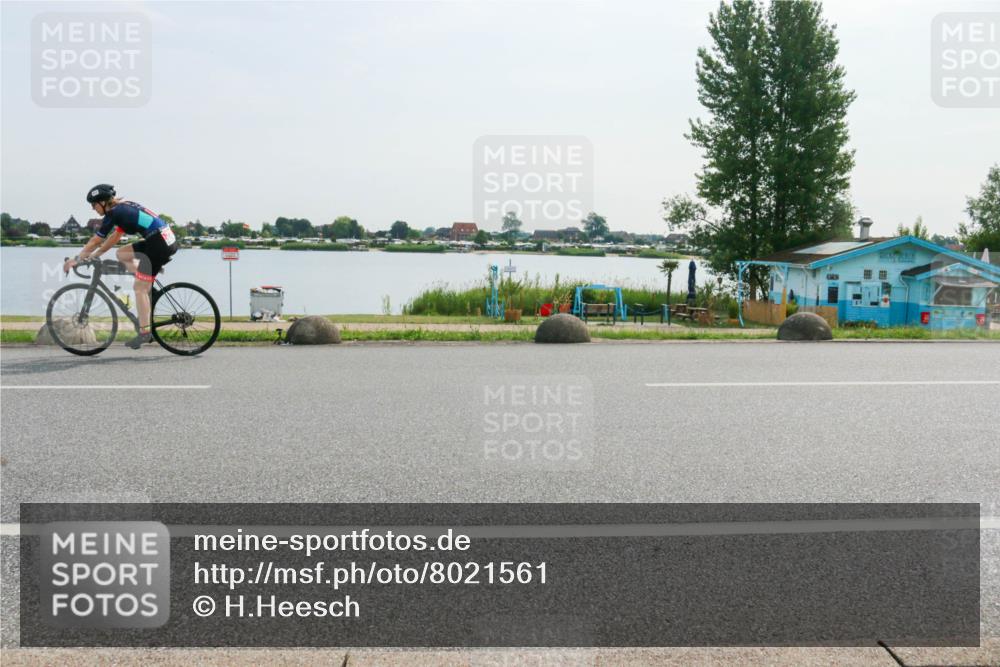 15.06.2025 - 27. Vierlanden-Triathlon H.Heesch http://msf.ph/oto/8021561 15.06.2025 09:52:22 Radfahren 51, 214, 223, 226, 231, 251 meine-sportfotos.de