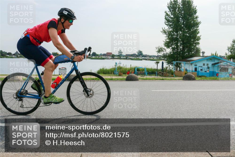 15.06.2025 - 27. Vierlanden-Triathlon H.Heesch http://msf.ph/oto/8021575 15.06.2025 09:52:25 Radfahren 51, 214, 223, 231, 251 meine-sportfotos.de
