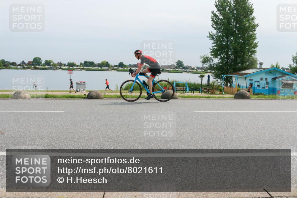 15.06.2025 - 27. Vierlanden-Triathlon H.Heesch http://msf.ph/oto/8021611 15.06.2025 11:16:40 Radfahren 204, 478, 797, 828, 953 meine-sportfotos.de