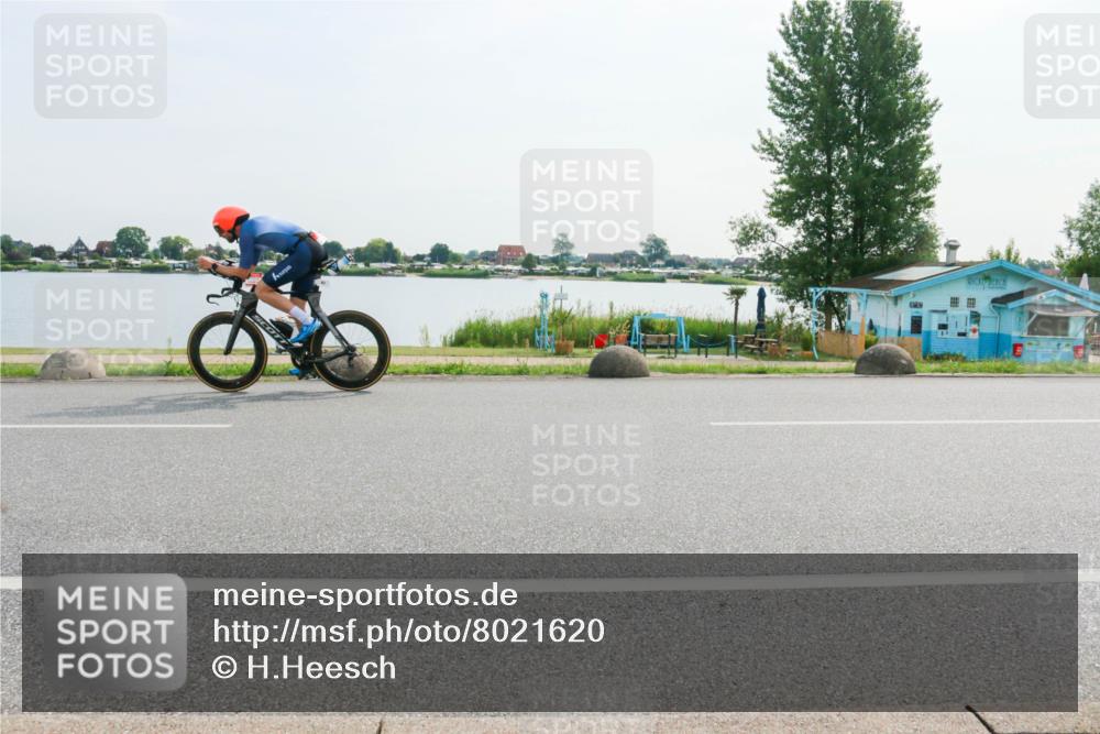 15.06.2025 - 27. Vierlanden-Triathlon H.Heesch http://msf.ph/oto/8021620 15.06.2025 09:53:00 Radfahren 61, 88 meine-sportfotos.de
