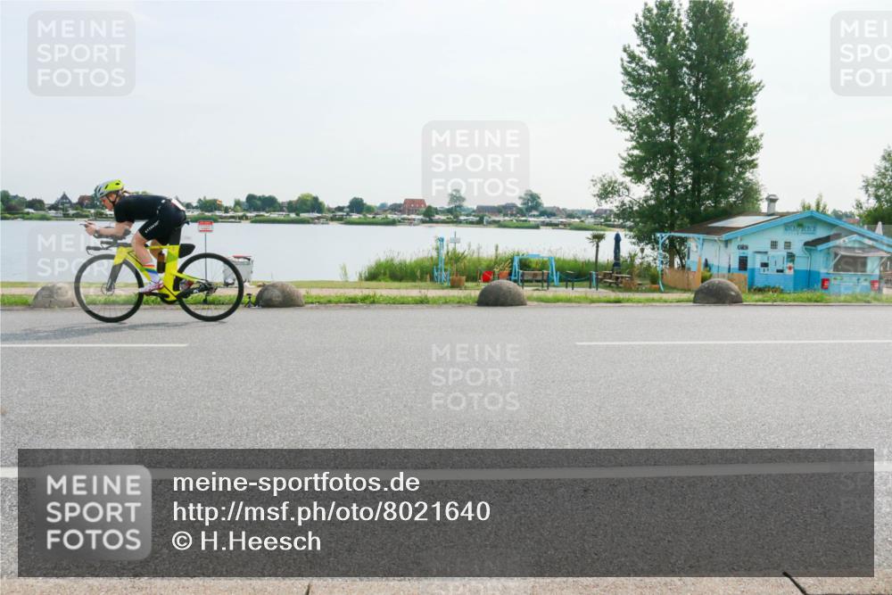 15.06.2025 - 27. Vierlanden-Triathlon H.Heesch http://msf.ph/oto/8021640 15.06.2025 09:53:14 Radfahren 222 meine-sportfotos.de