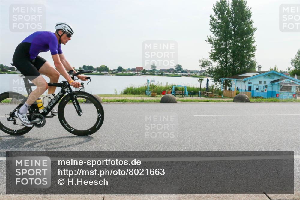 15.06.2025 - 27. Vierlanden-Triathlon H.Heesch http://msf.ph/oto/8021663 15.06.2025 09:53:40 Radfahren 194 meine-sportfotos.de