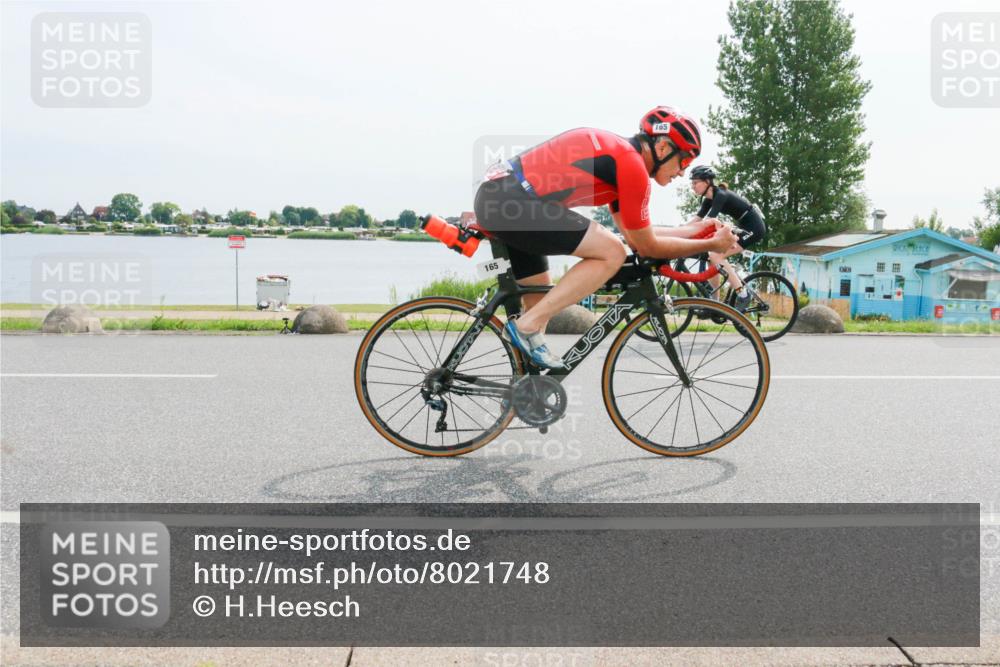 15.06.2025 - 27. Vierlanden-Triathlon H.Heesch http://msf.ph/oto/8021748 15.06.2025 10:27:29 Radfahren 165, 176, 492, 522, 549, 628 meine-sportfotos.de