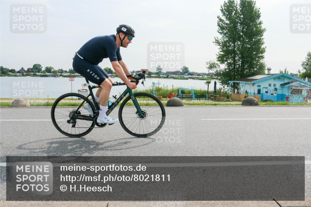 15.06.2025 - 27. Vierlanden-Triathlon H.Heesch http://msf.ph/oto/8021811 15.06.2025 09:54:34 Radfahren 43, 199 meine-sportfotos.de