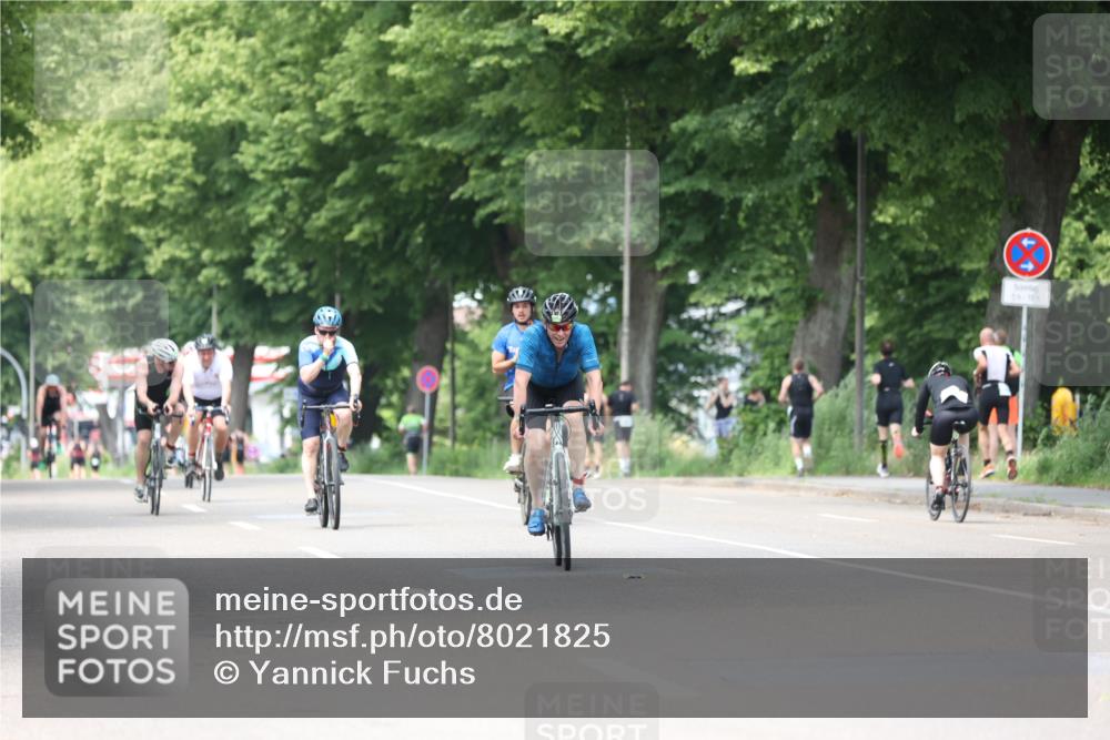15.06.2025 - 7 Türme Triathlon Yannick Fuchs http://msf.ph/oto/8021825 15.06.2025 13:33:55 Radfahren 853, 926, 1142, 1180 meine-sportfotos.de
