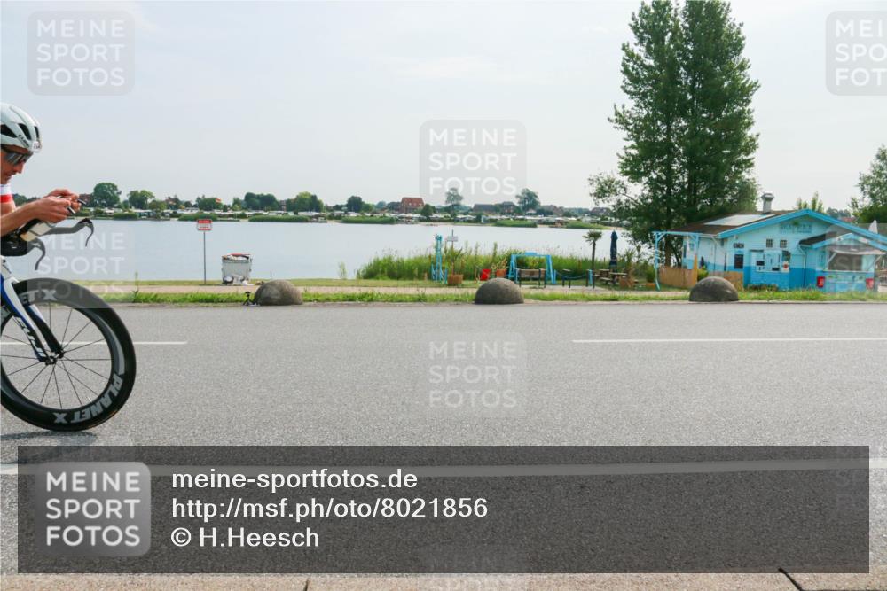 15.06.2025 - 27. Vierlanden-Triathlon H.Heesch http://msf.ph/oto/8021856 15.06.2025 09:55:14 Radfahren 104, 219, 224 meine-sportfotos.de
